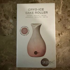 SKIN INC Cryo Ice Sake Roller NEW